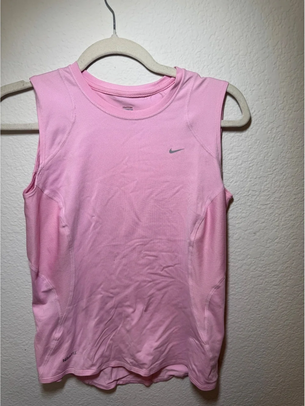 Nike Fit Dry Women's Runner Sleeveless Athletic Tank Top, Size Small, Pink